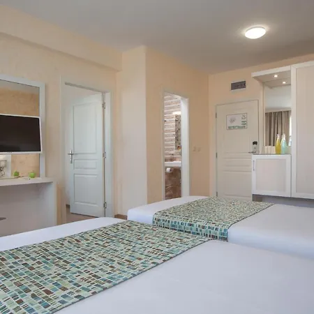 Marina Sands Bijou Boutique Is An Excellent Choice For Travelers Visiting 4* Obzor